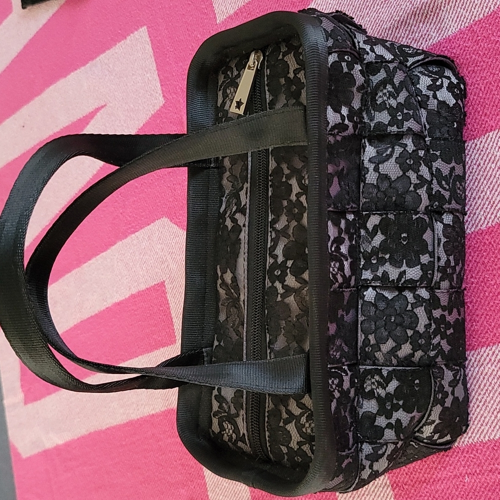 Harveys seatbelt lace boxy